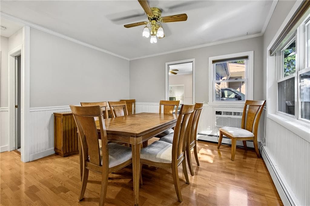 Single Family Residence at 89 Interlocken Road, East Providence, photo 11 of 25