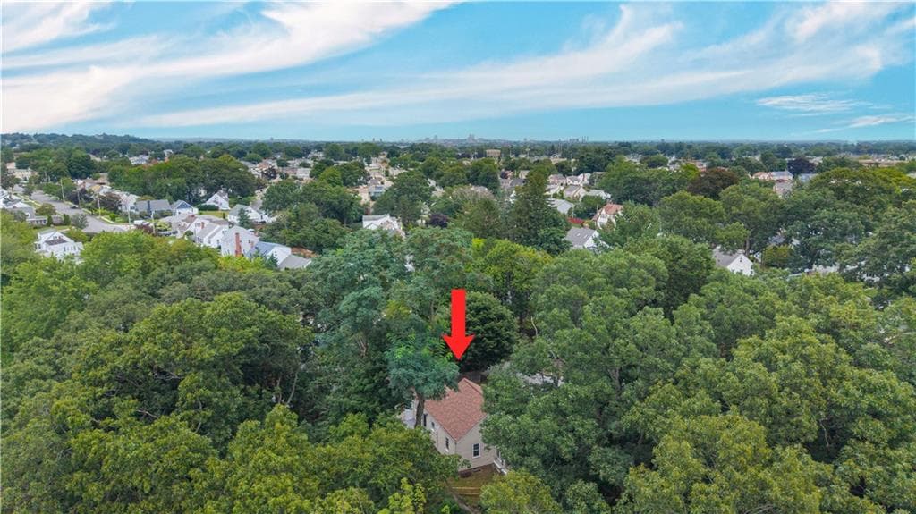 Single Family Residence at 110 Ausdale Road, Cranston, photo 31 of 36