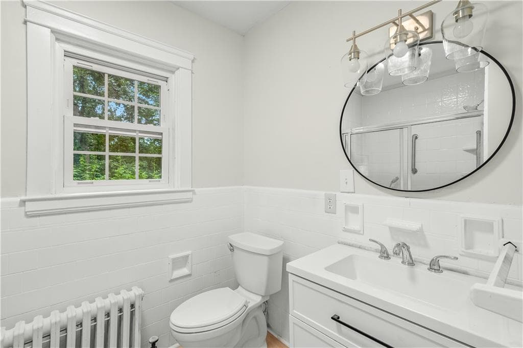 Single Family Residence at 110 Ausdale Road, Cranston, photo 21 of 36
