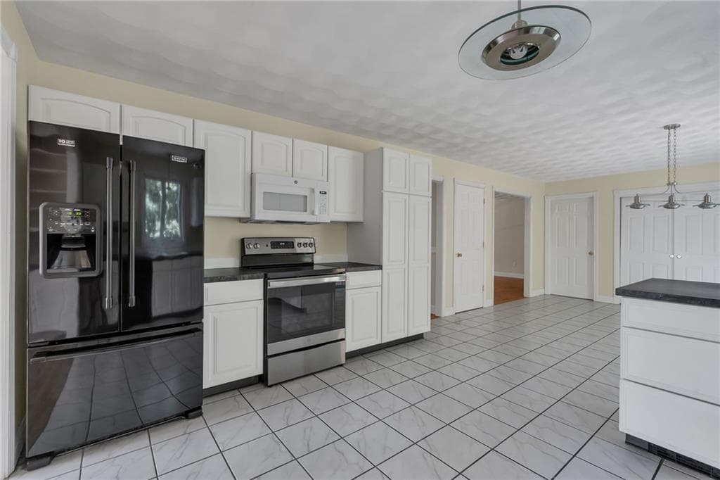 Single Family Residence at 46 A Victory Highway, West Greenwich, photo 2 of 45