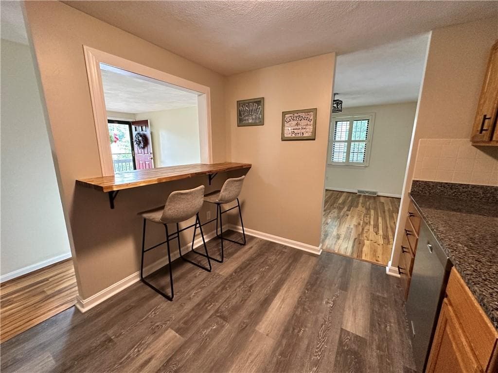 Condominium at 2709 Pinewood Drive, Smithfield, photo 10 of 29
