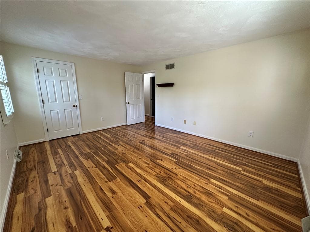 Condominium at 2709 Pinewood Drive, Smithfield, photo 18 of 29