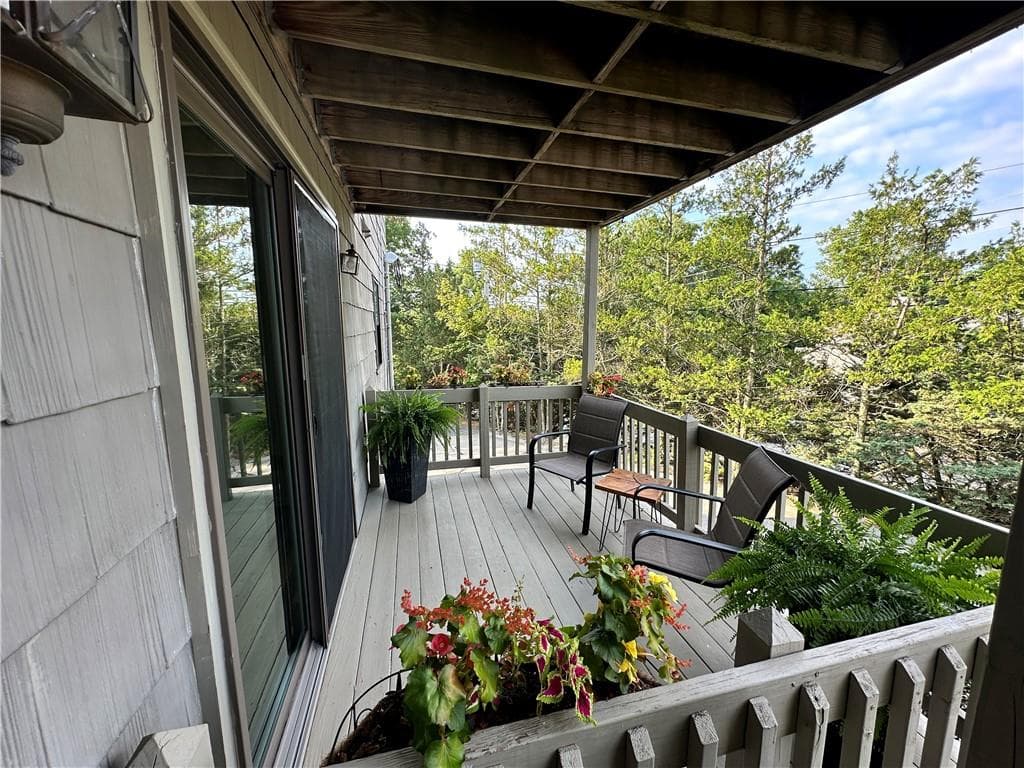 Condominium at 2709 Pinewood Drive, Smithfield, photo 4 of 29