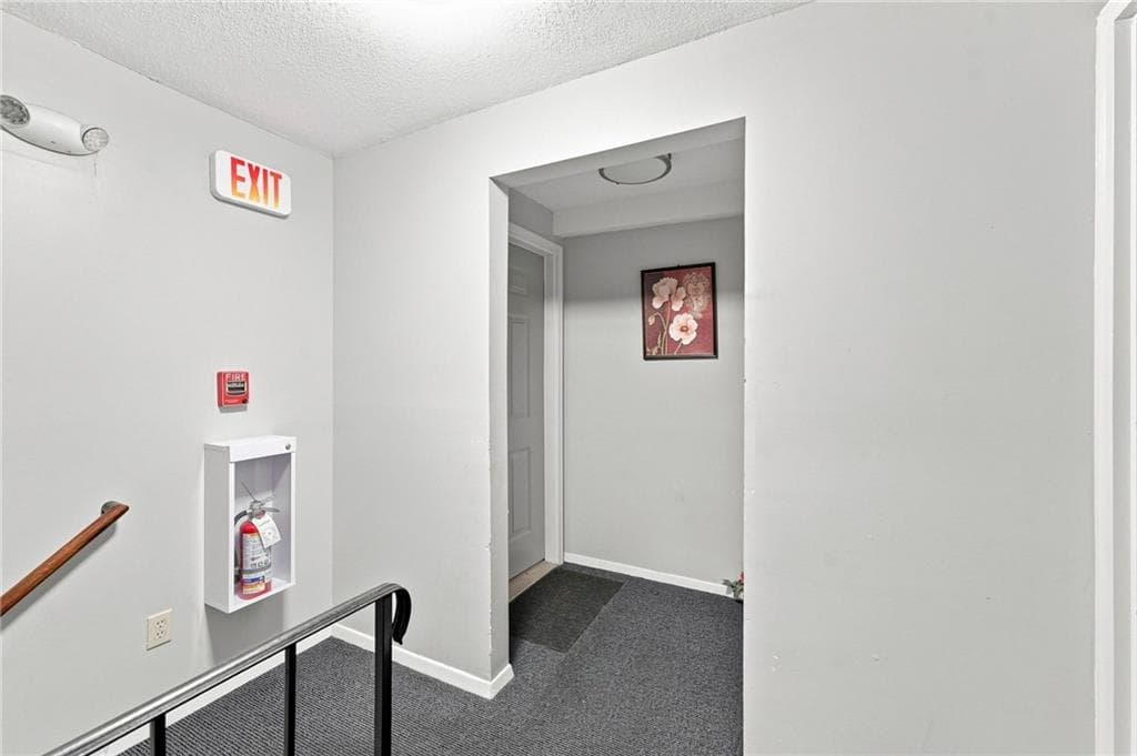 Condominium at 380 Sunset Avenue, North Providence, photo 5 of 22