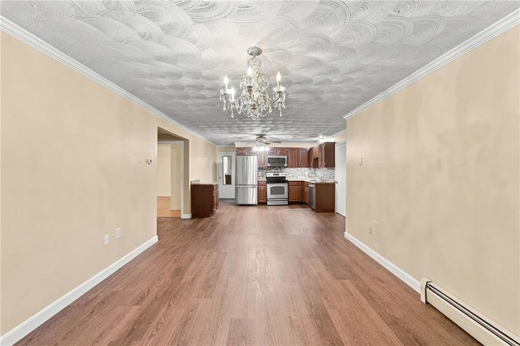 Condominium at 380 Sunset Avenue, North Providence, photo 8 of 22