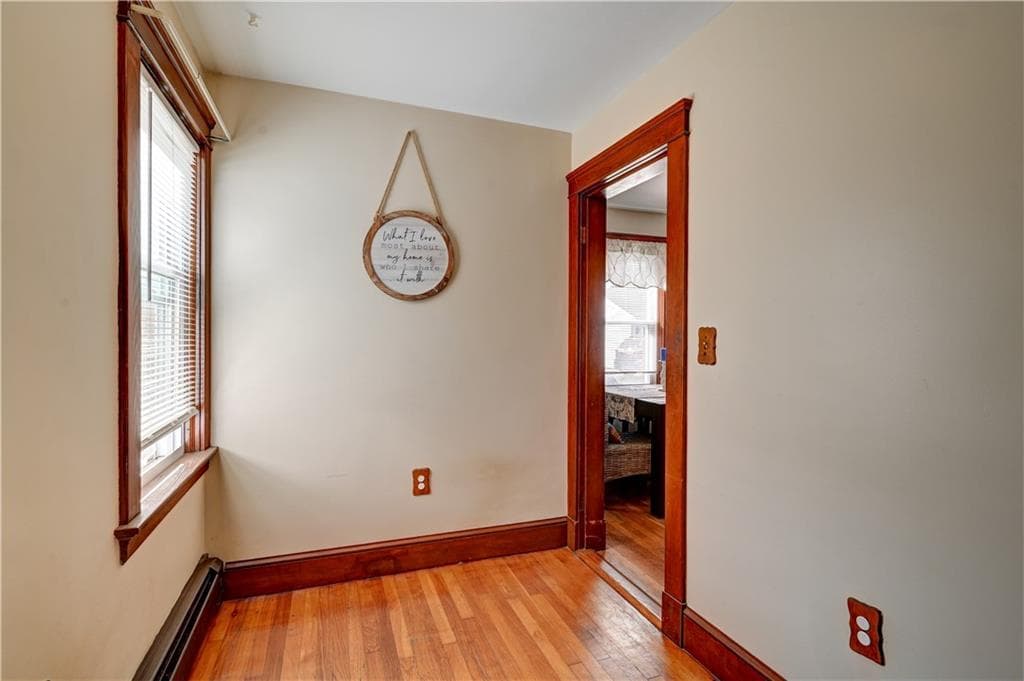Single Family Residence at 222 Peckham Avenue, Middletown, photo 17 of 27