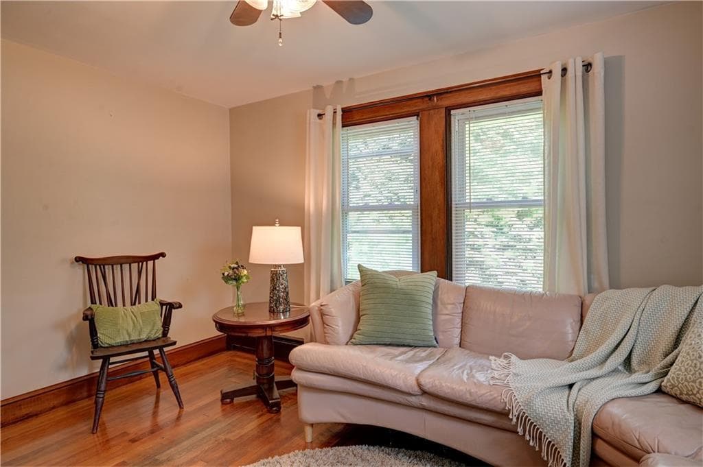 Single Family Residence at 222 Peckham Avenue, Middletown, photo 12 of 27