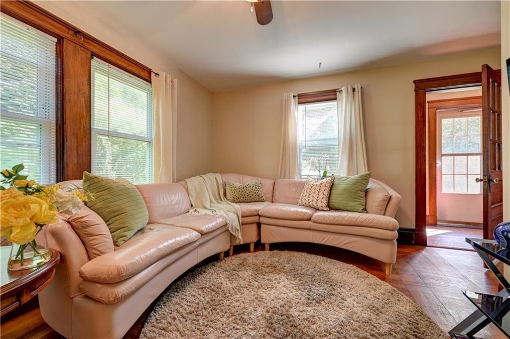 Single Family Residence at 222 Peckham Avenue, Middletown, photo 9 of 27