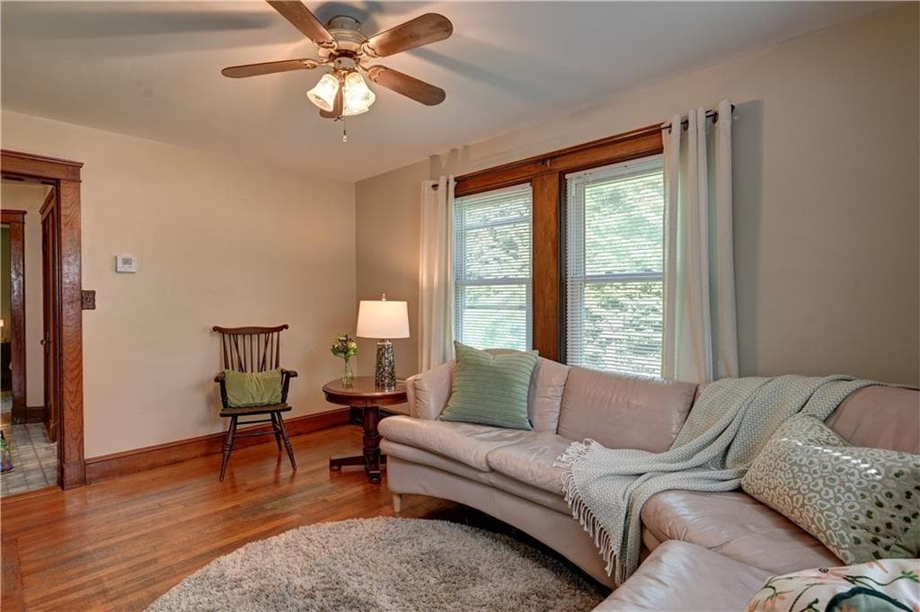Single Family Residence at 222 Peckham Avenue, Middletown, photo 11 of 27
