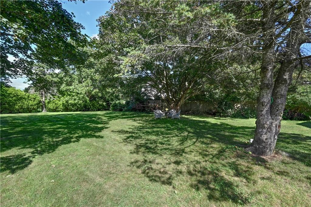Single Family Residence at 222 Peckham Avenue, Middletown, photo 25 of 27