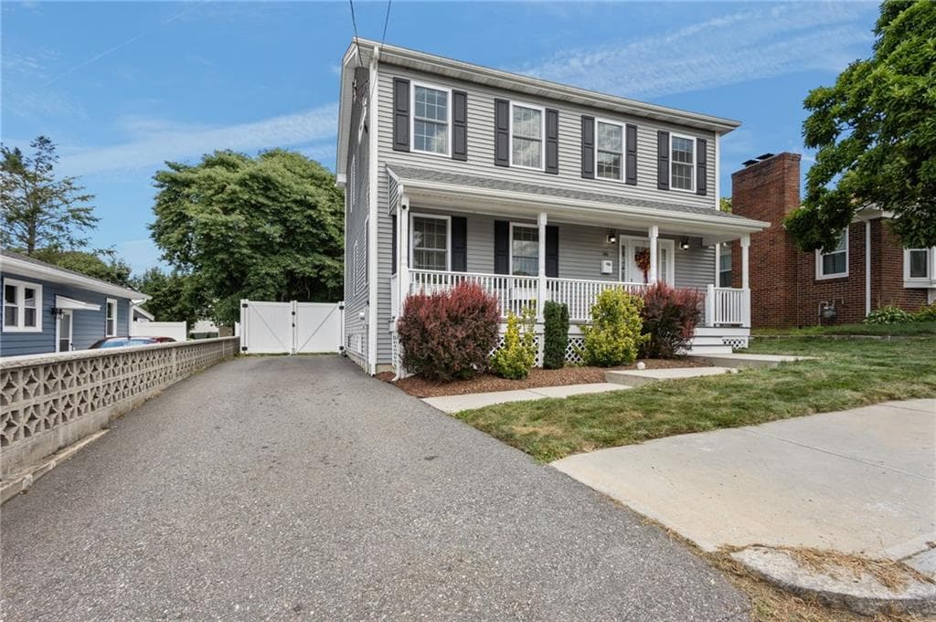 66 Christopher Street