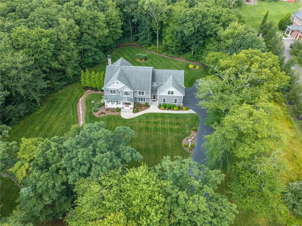 Single Family Residence at 95 Taggart Court, East Greenwich, photo 2 of 50