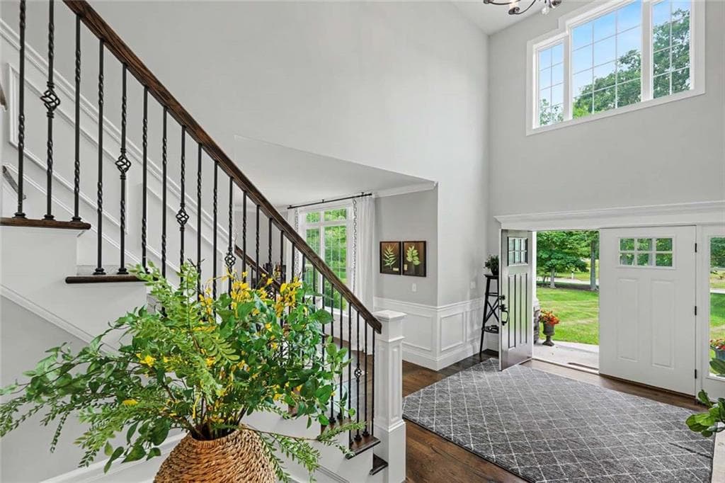 Single Family Residence at 95 Taggart Court, East Greenwich, photo 10 of 50