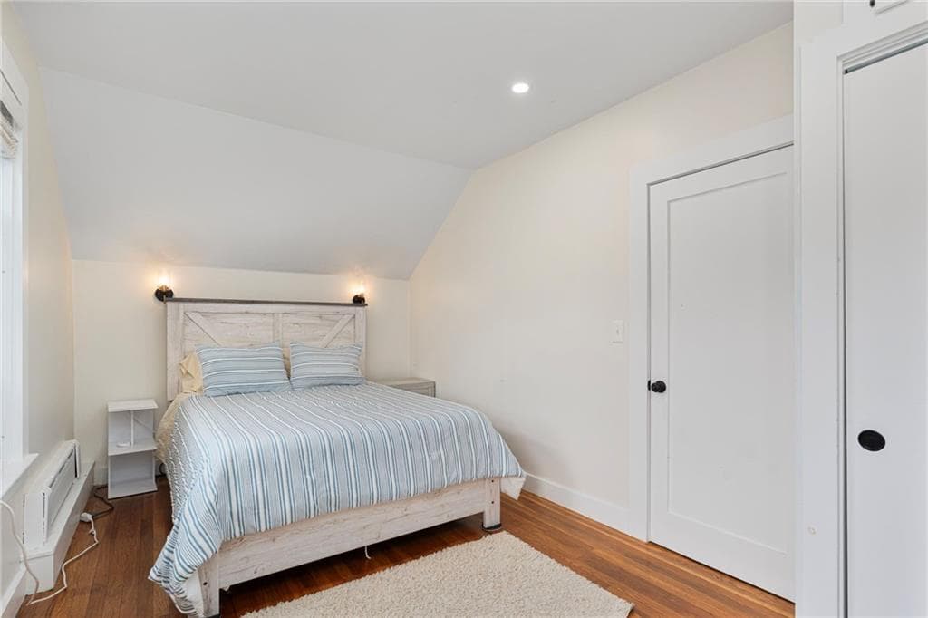 Single Family Residence at 31 Slocum Street, Newport, photo 16 of 25