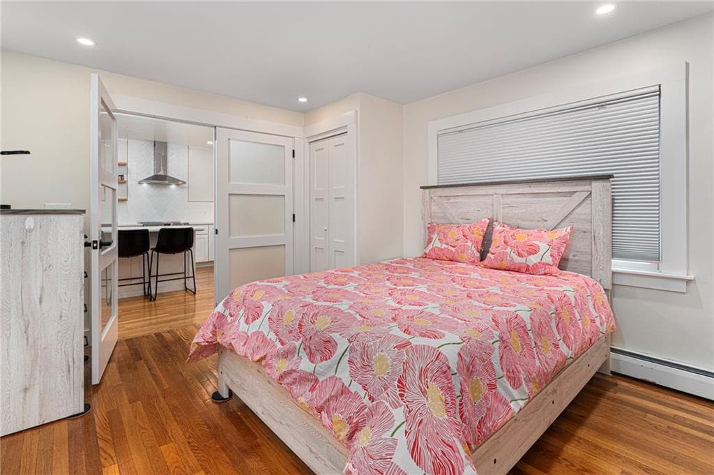 Single Family Residence at 31 Slocum Street, Newport, photo 12 of 25
