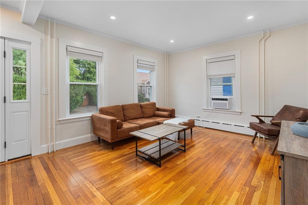 Single Family Residence at 31 Slocum Street, Newport, photo 5 of 25