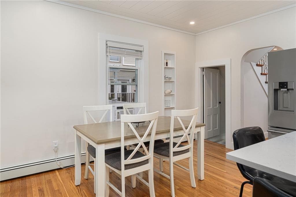 Single Family Residence at 31 Slocum Street, Newport, photo 10 of 25