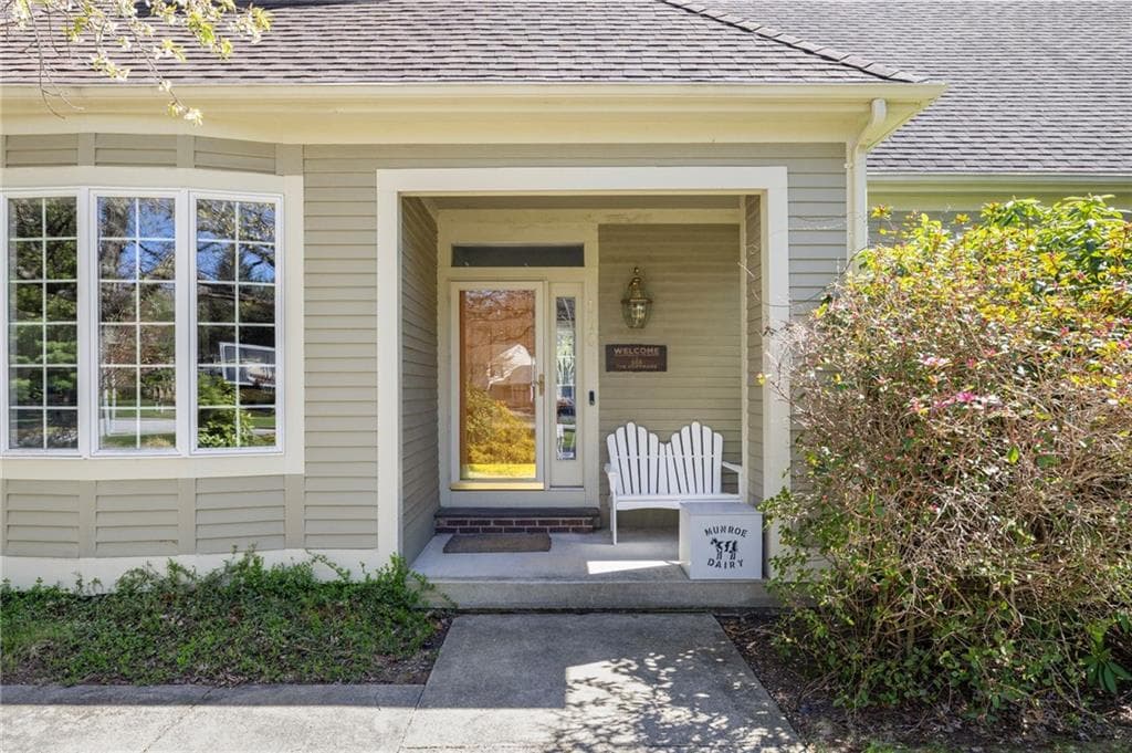 Single Family Residence at 110 Osprey Drive, East Greenwich, photo 46 of 50