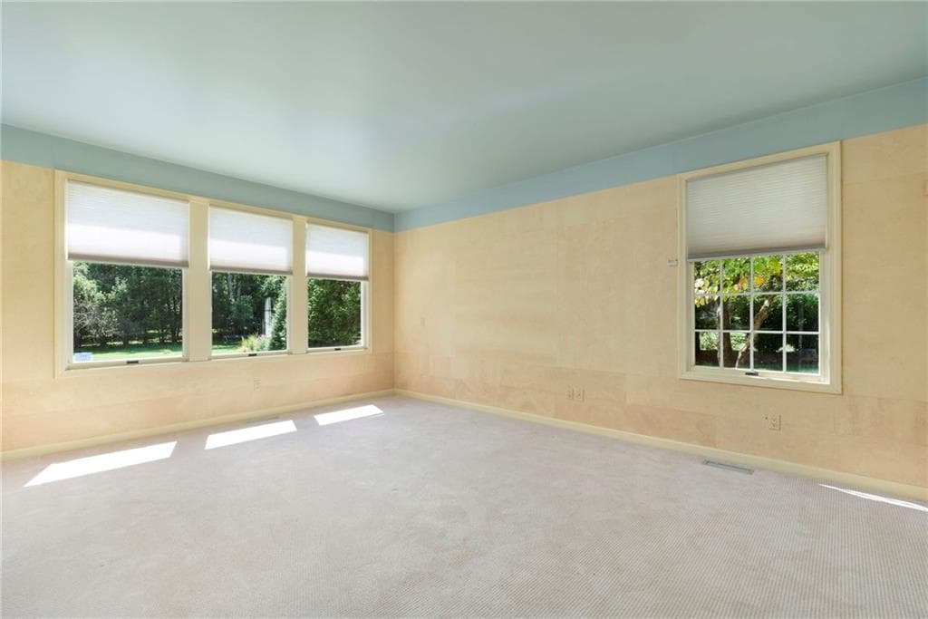 Single Family Residence at 110 Osprey Drive, East Greenwich, photo 20 of 50
