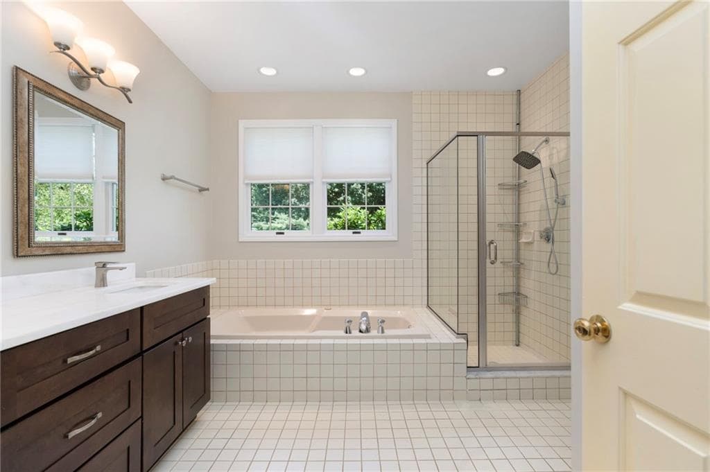 Single Family Residence at 110 Osprey Drive, East Greenwich, photo 24 of 50