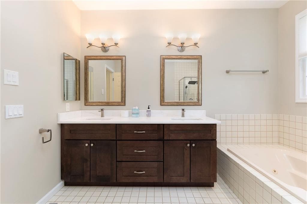 Single Family Residence at 110 Osprey Drive, East Greenwich, photo 25 of 50
