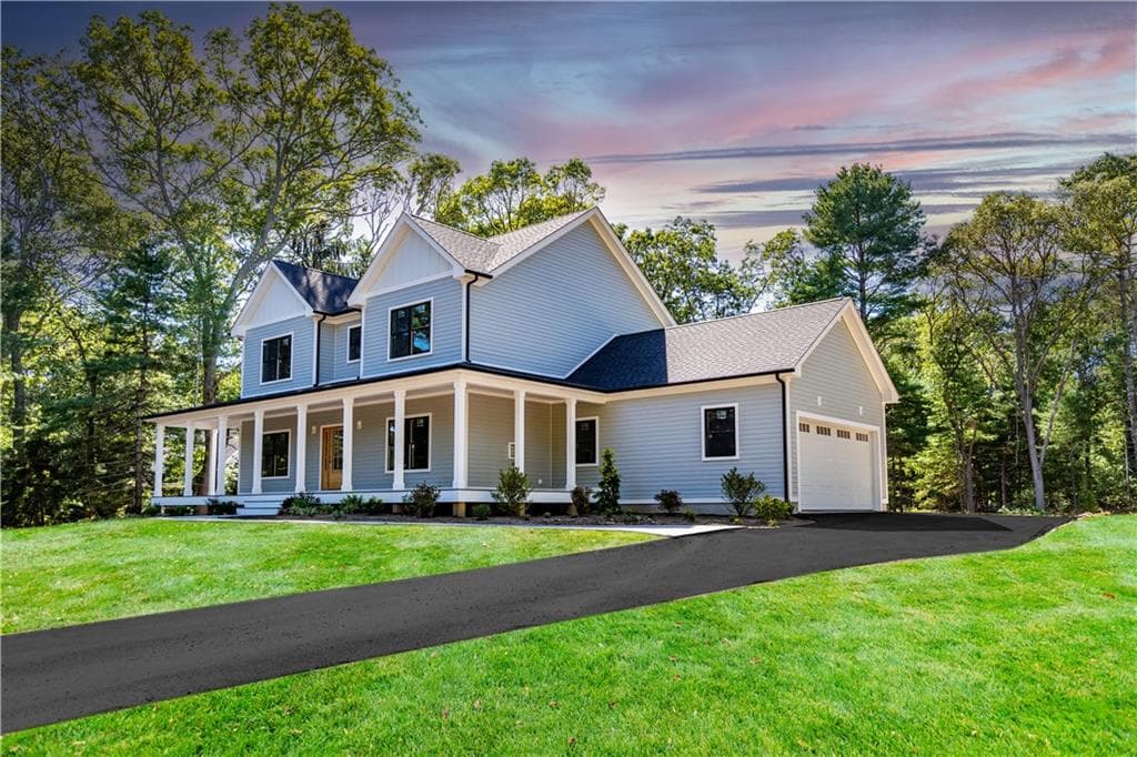 Single Family Residence at 91 Green Hill Beach Road, South Kingstown, photo 2 of 47