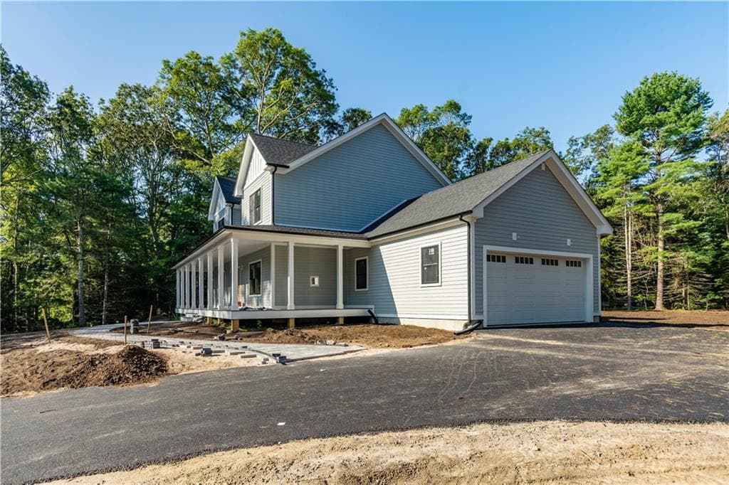 Single Family Residence at 91 Green Hill Beach Road, South Kingstown, photo 9 of 47
