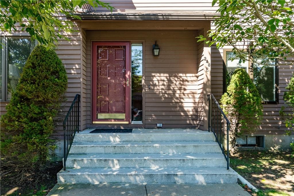 Condominium at 248 Mayfield Avenue UNIT E, Cranston, photo 4 of 45