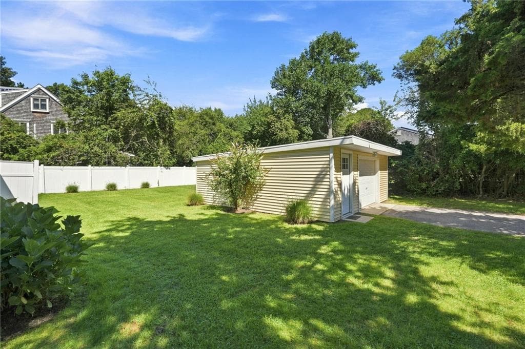 Single Family Residence at 104 Pequot Drive, Charlestown, photo 3 of 50