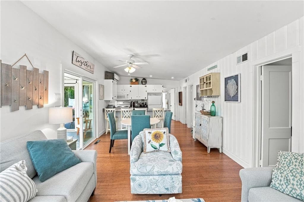 Single Family Residence at 104 Pequot Drive, Charlestown, photo 11 of 50