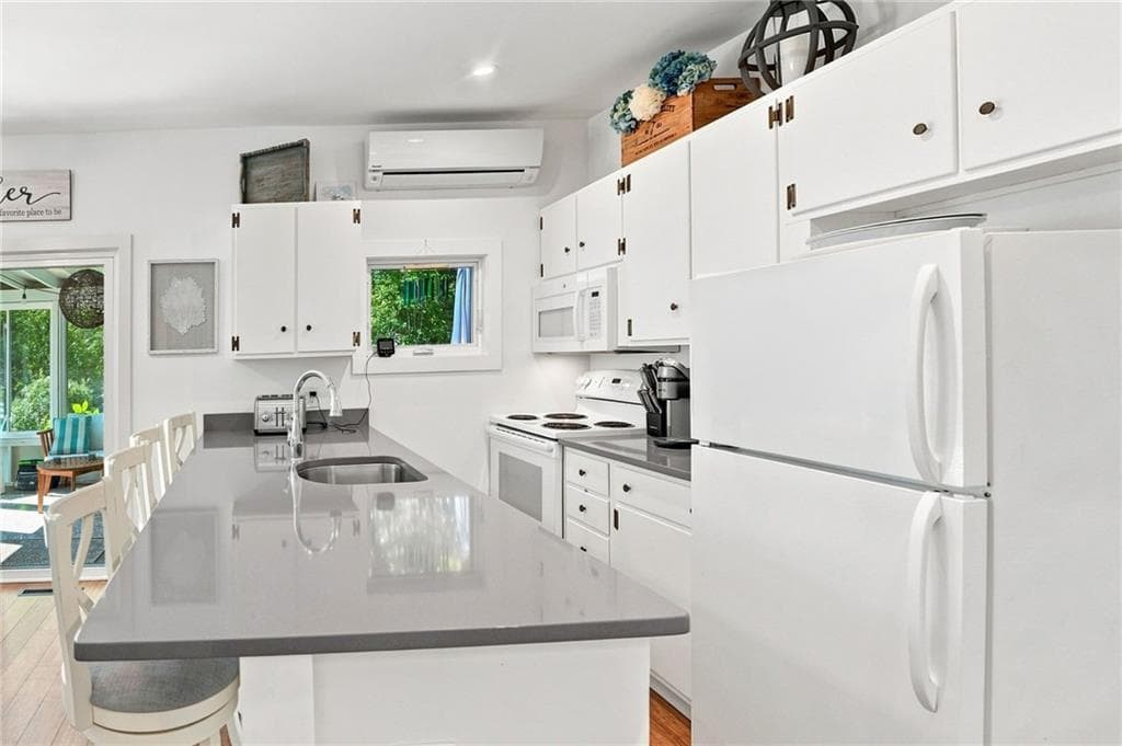 Single Family Residence at 104 Pequot Drive, Charlestown, photo 21 of 50