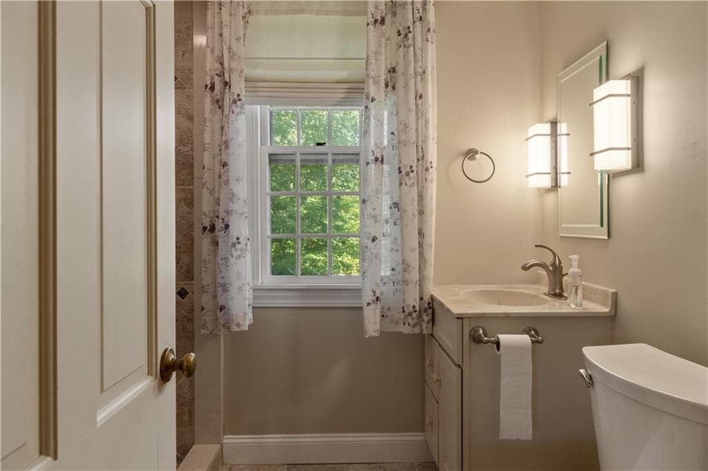 Single Family Residence at 75 Richard Smith Drive, North Kingstown, photo 25 of 48