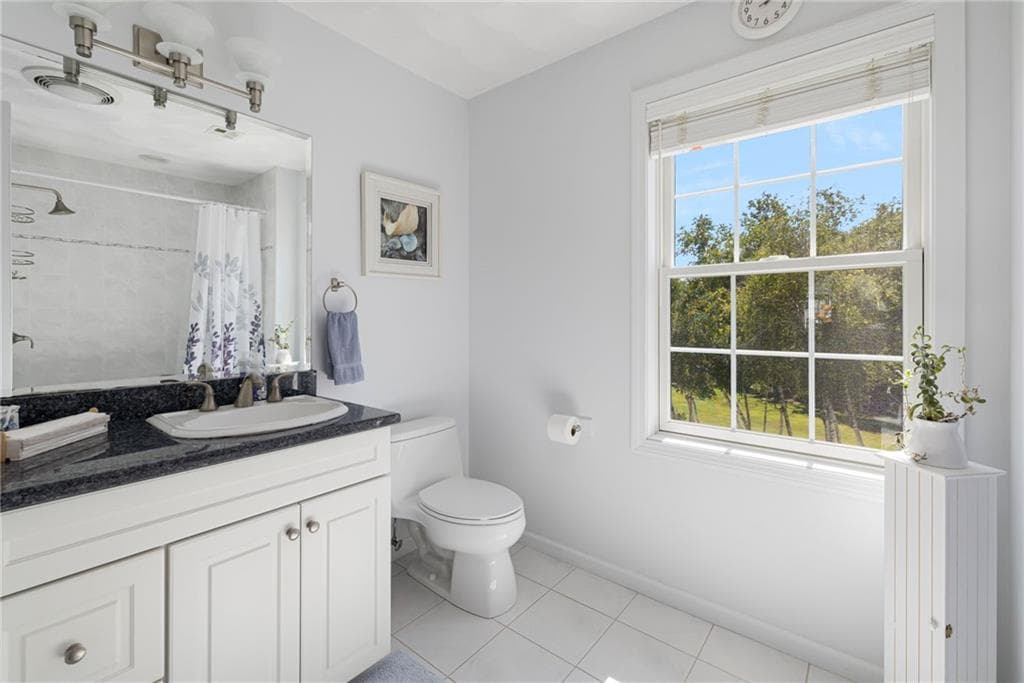Single Family Residence at 15 W Bluebird Lane, Cranston, photo 28 of 49