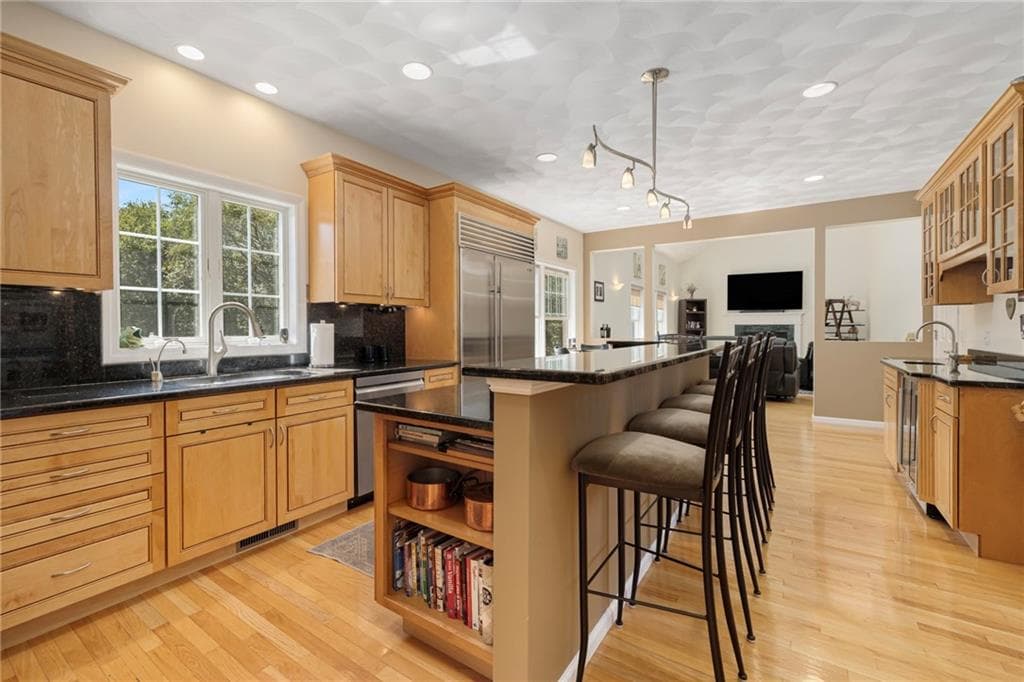 Single Family Residence at 15 W Bluebird Lane, Cranston, photo 9 of 49