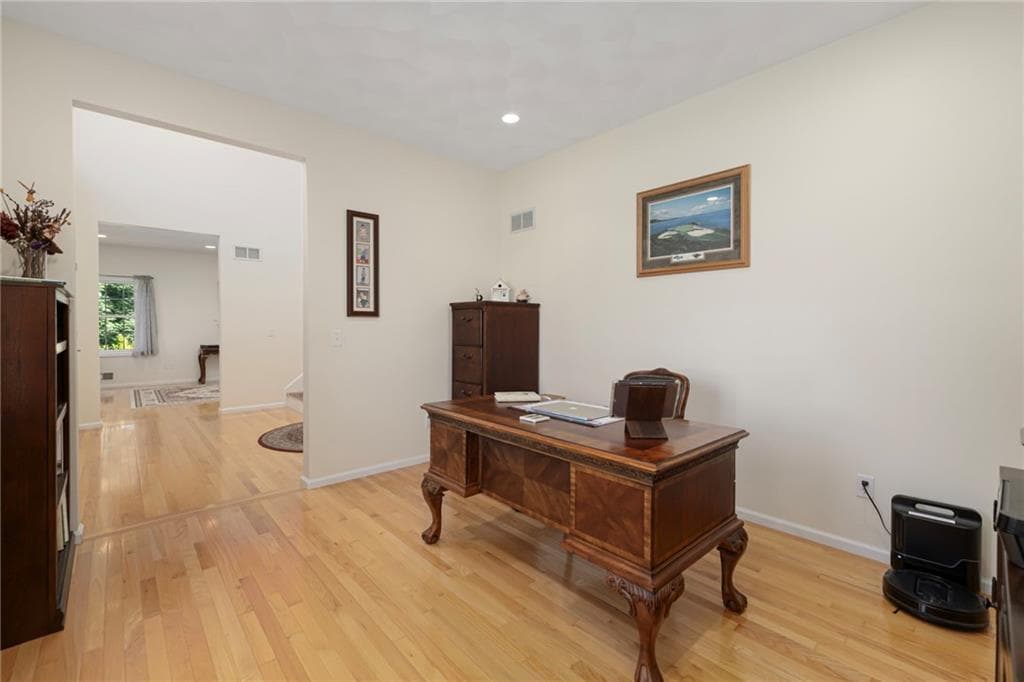 Single Family Residence at 15 W Bluebird Lane, Cranston, photo 18 of 49