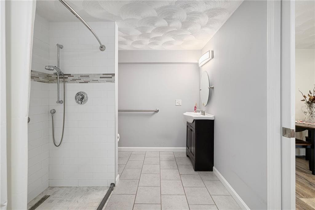 Single Family Residence at 15 W Bluebird Lane, Cranston, photo 37 of 49