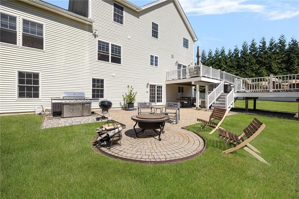Single Family Residence at 15 W Bluebird Lane, Cranston, photo 44 of 49
