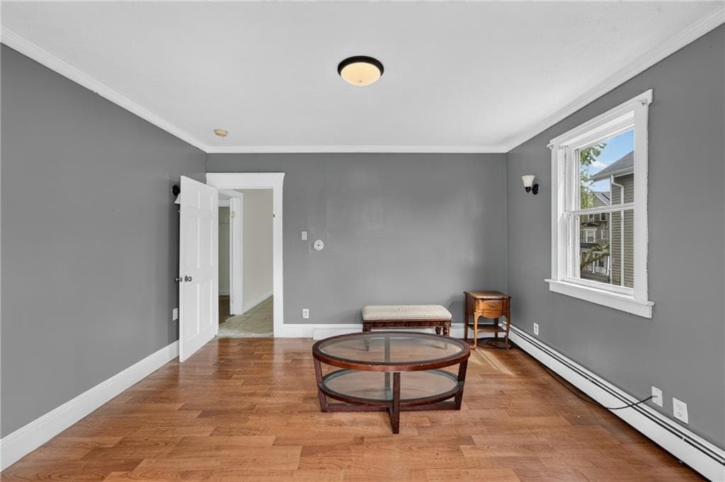 Multi Family at 33 Pekin Street, Providence, photo 13 of 23