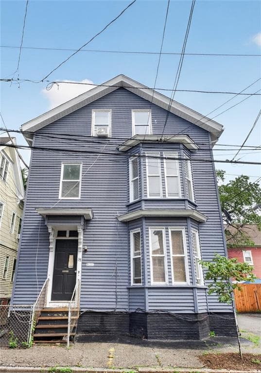 33 Pekin Street