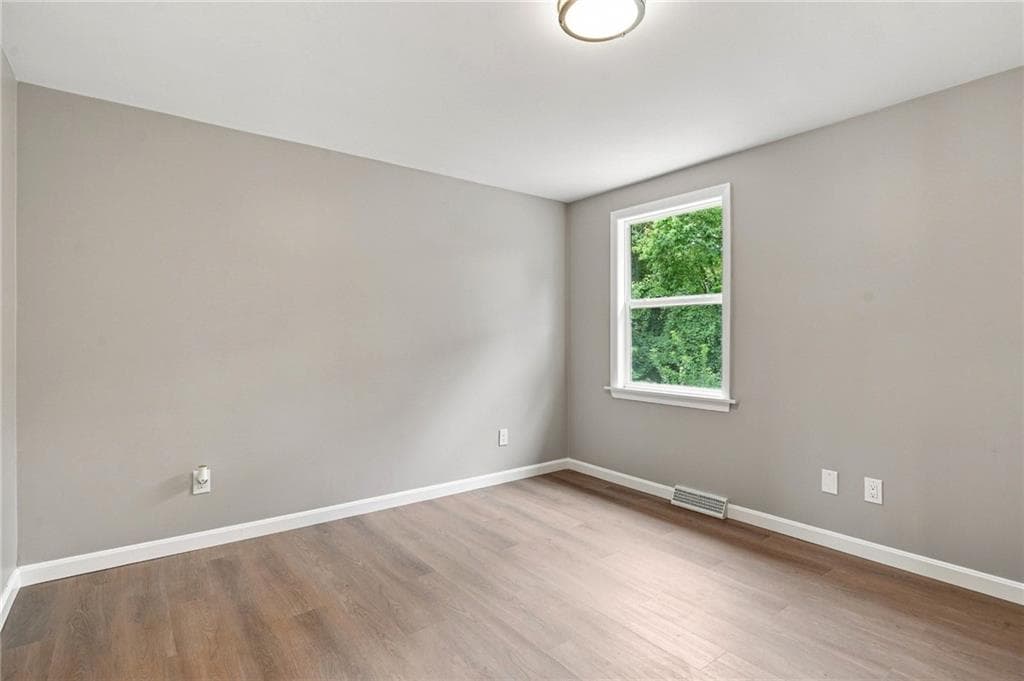 Single Family Residence at 30 Verdant Drive, Cranston, photo 12 of 40