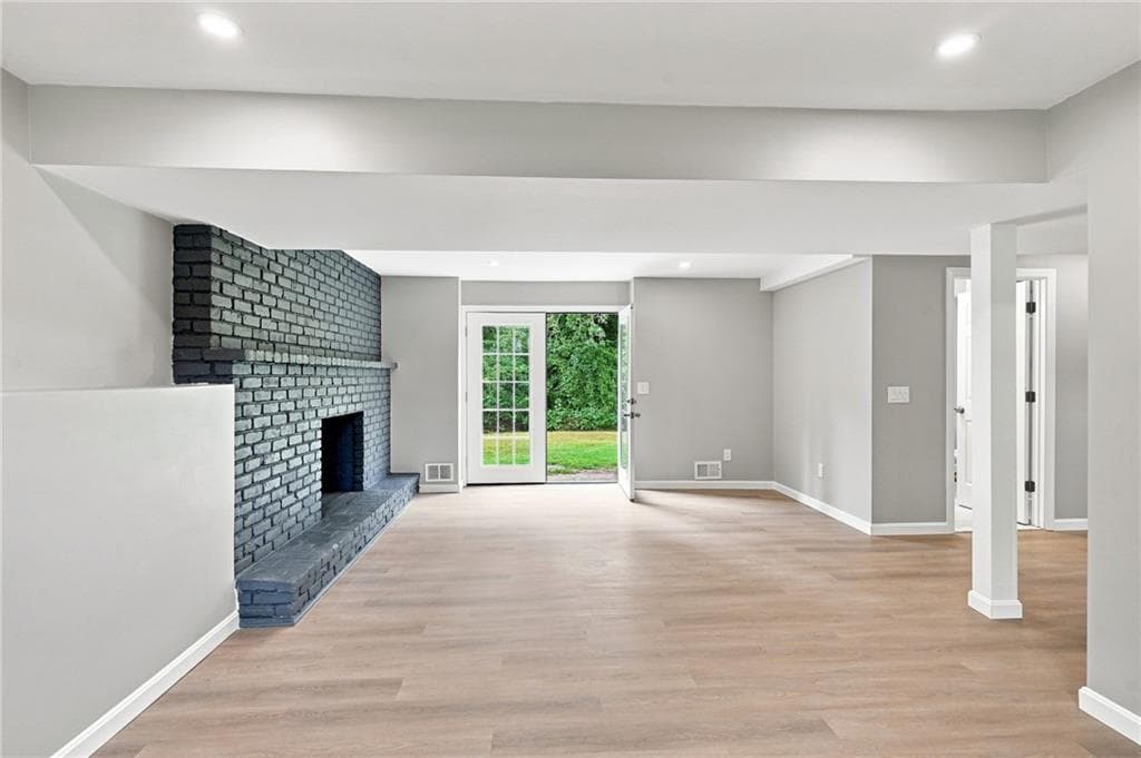Single Family Residence at 30 Verdant Drive, Cranston, photo 26 of 40