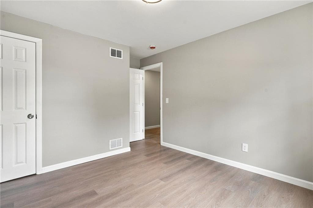 Single Family Residence at 30 Verdant Drive, Cranston, photo 20 of 40