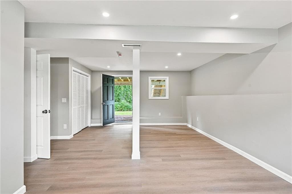 Single Family Residence at 30 Verdant Drive, Cranston, photo 33 of 40