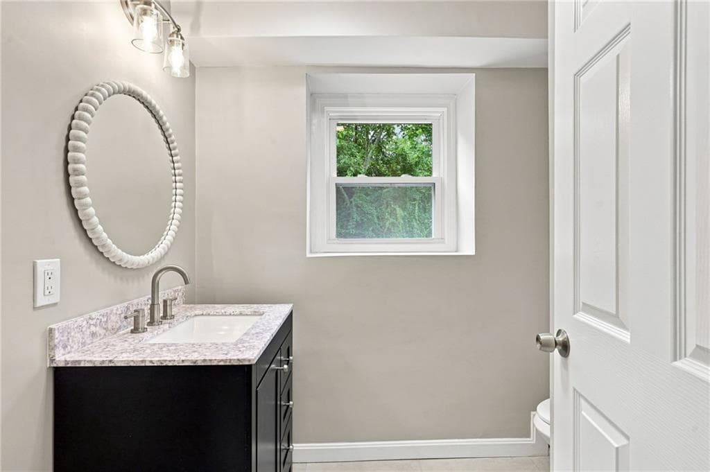 Single Family Residence at 30 Verdant Drive, Cranston, photo 29 of 40