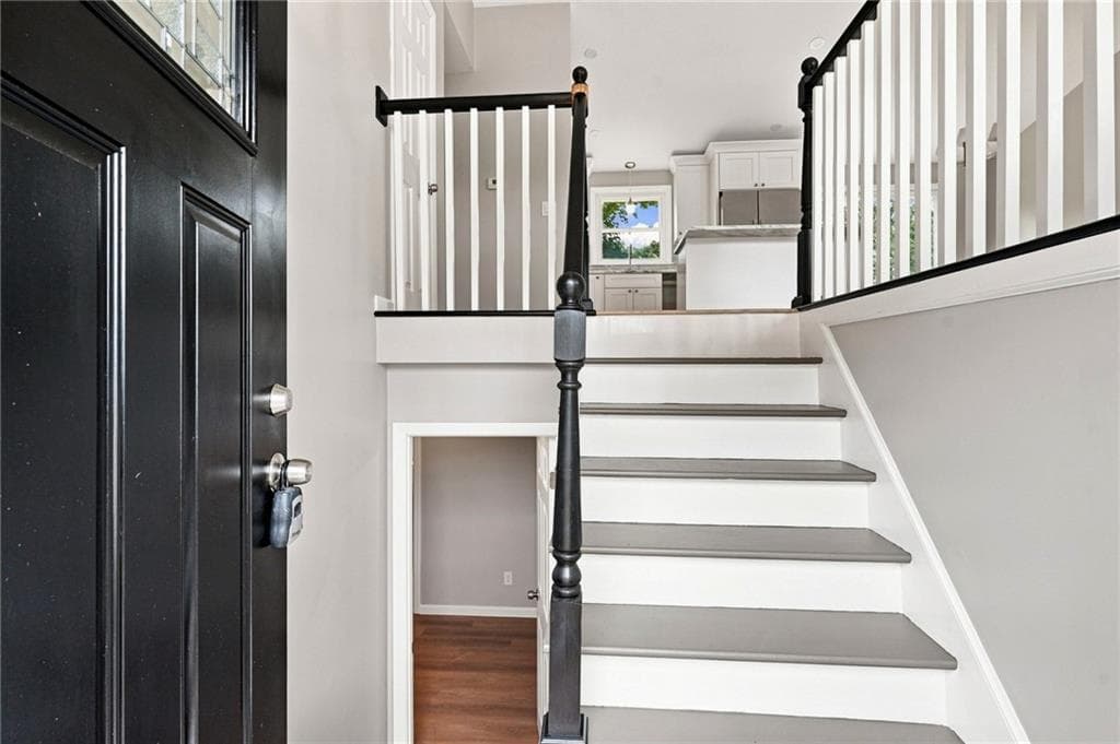 Single Family Residence at 30 Verdant Drive, Cranston, photo 25 of 40