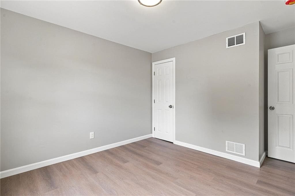Single Family Residence at 30 Verdant Drive, Cranston, photo 21 of 40