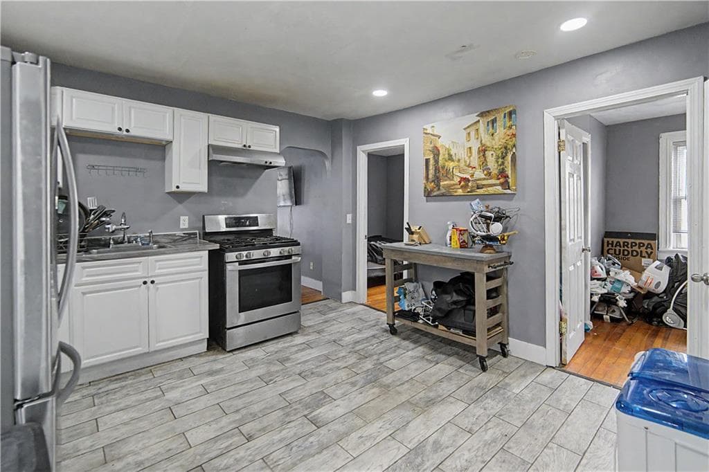 Multi Family at 1 2 Hale Street, Providence, photo 16 of 36