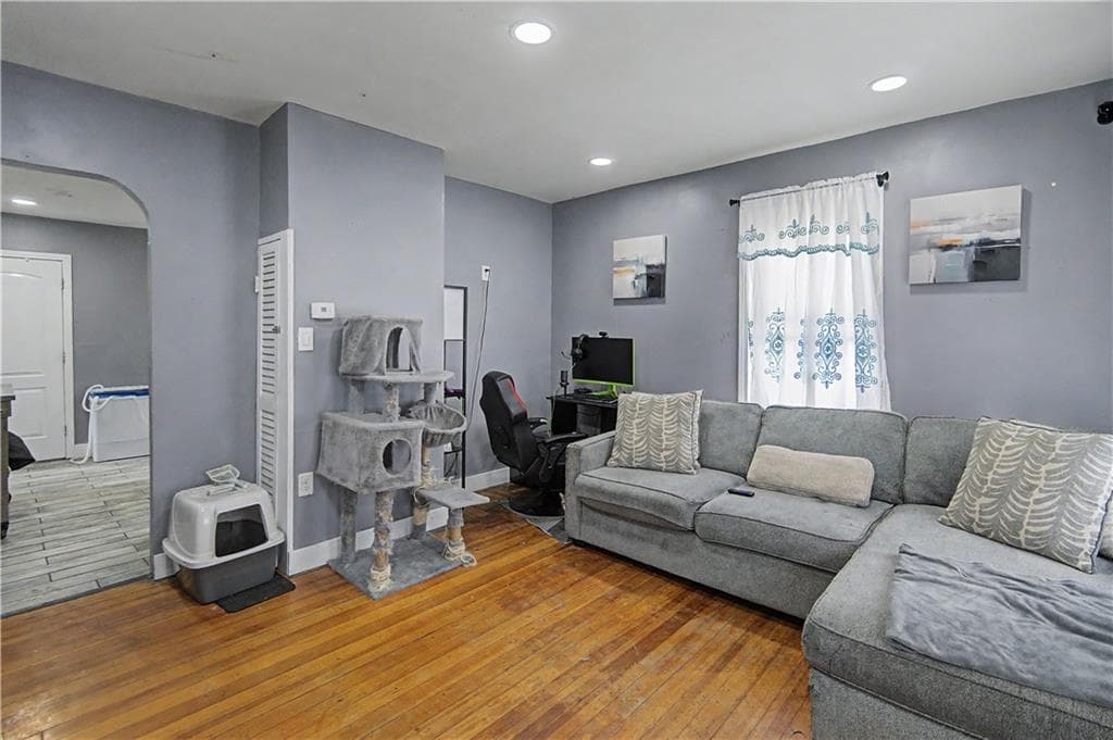 Multi Family at 1 2 Hale Street, Providence, photo 14 of 36