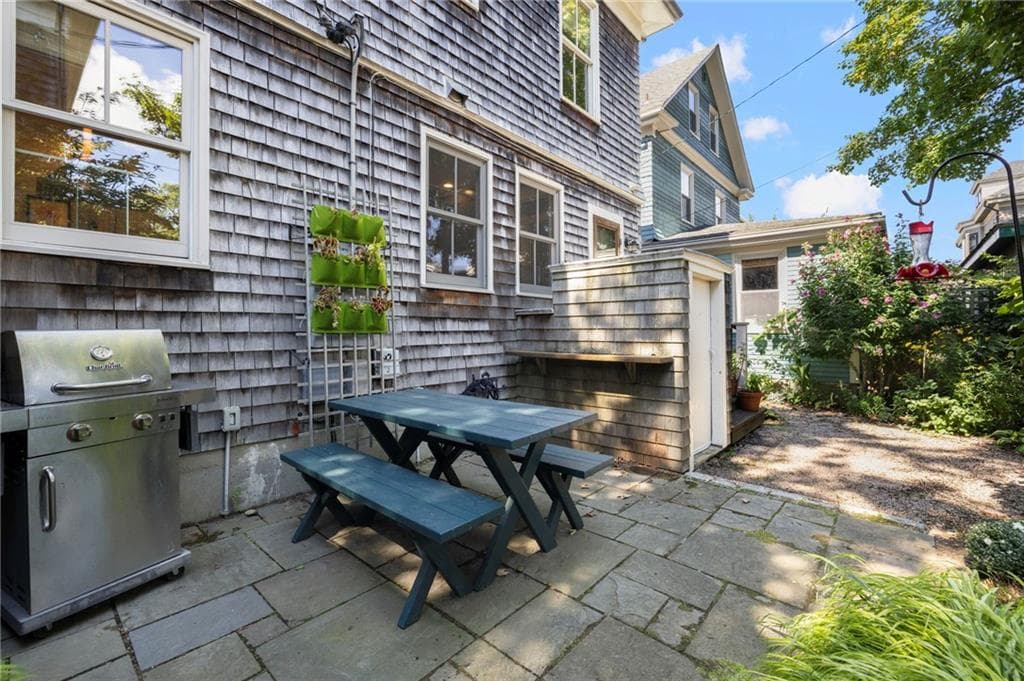 Multi Family at 35 37 Mt. Vernon Street, Newport, photo 9 of 50