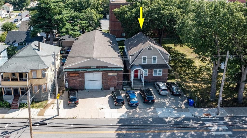 Single Family Residence at 457 Douglas Avenue, Providence, photo 24 of 25